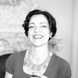 CARMEN SCHROLL SÄNGERIN